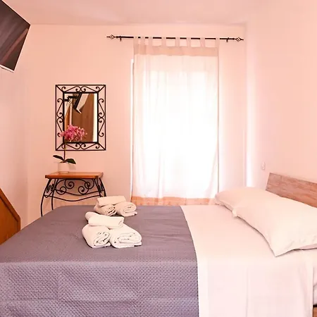 Sole 1 Bilocale A 50mt Dal Mare Apartmán