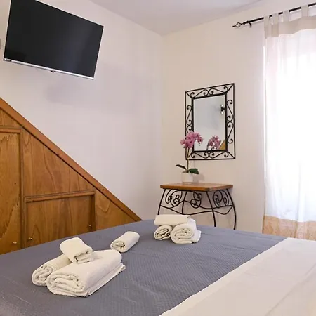 Sole 1 Bilocale A 50mt Dal Mare Isola Rossa (Sassari)