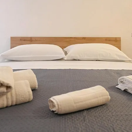 Sole 1 Bilocale A 50mt Dal Mare Apartmán Isola Rossa (Sassari)